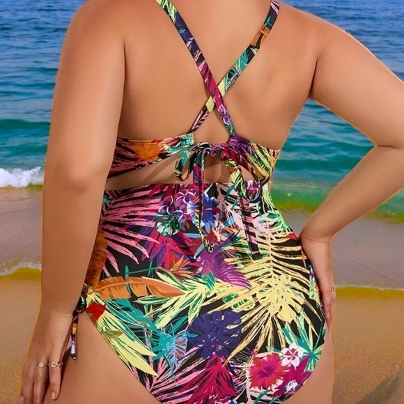 🆕️0XL Vibrant Plus Size Tropical Print Summer Vacay Trendy One Piece Swimsuit - Picture 5 of 9